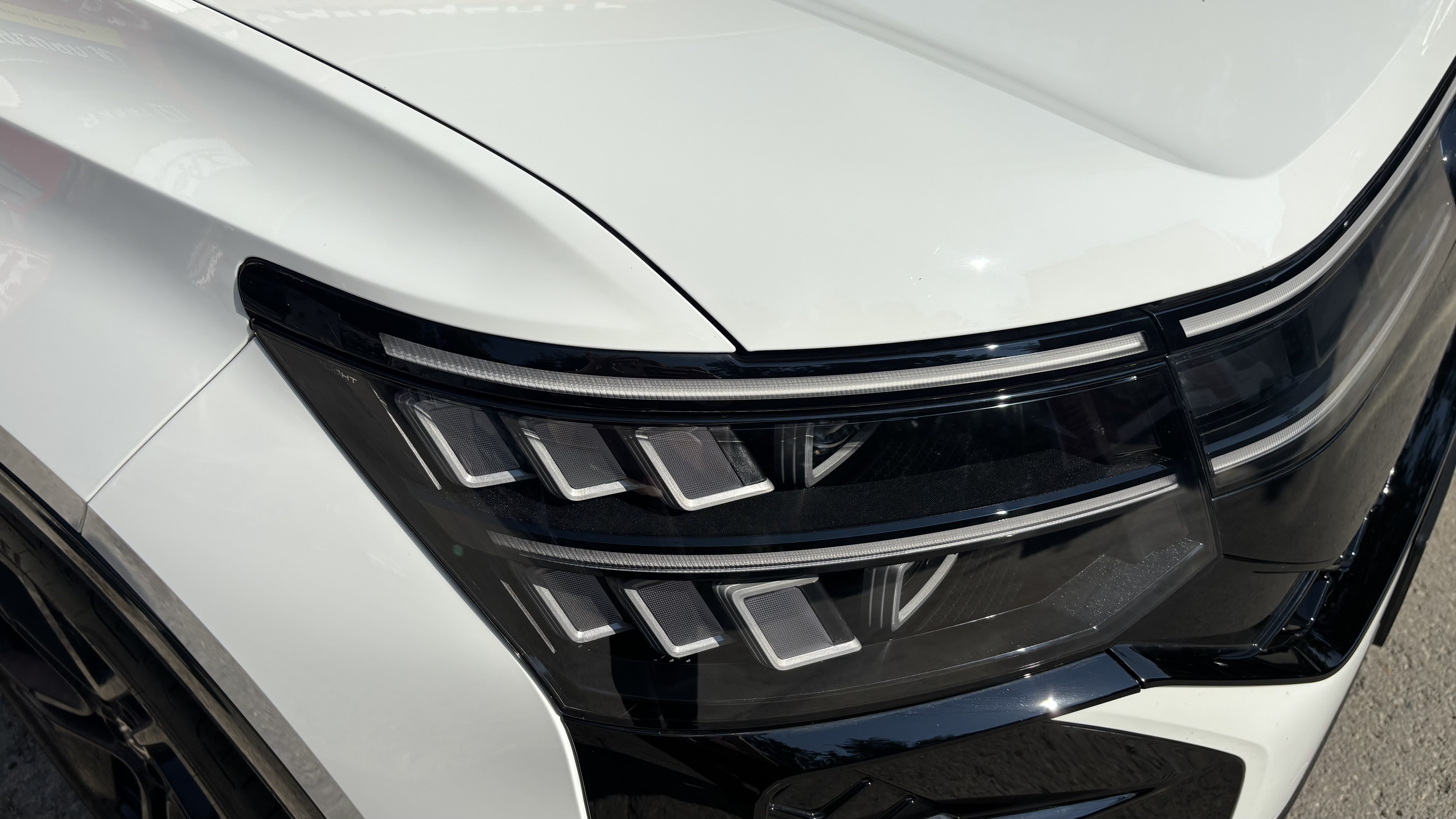 Передняя фара Volkswagen Teramont после защиты полиуретановой пленкой