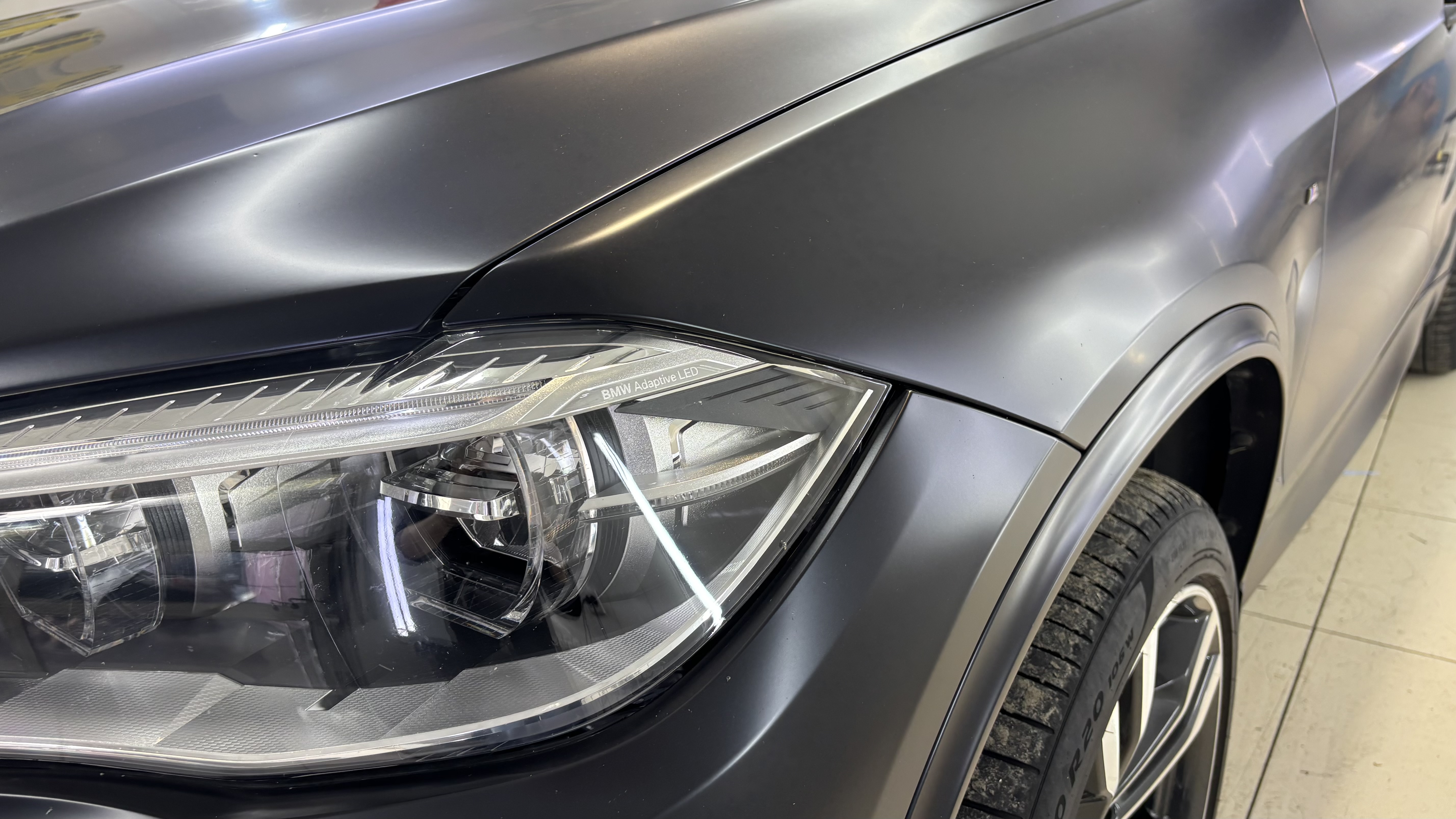 Переднее крыло BMW с керамическим покрытием для PPF-плёнки
