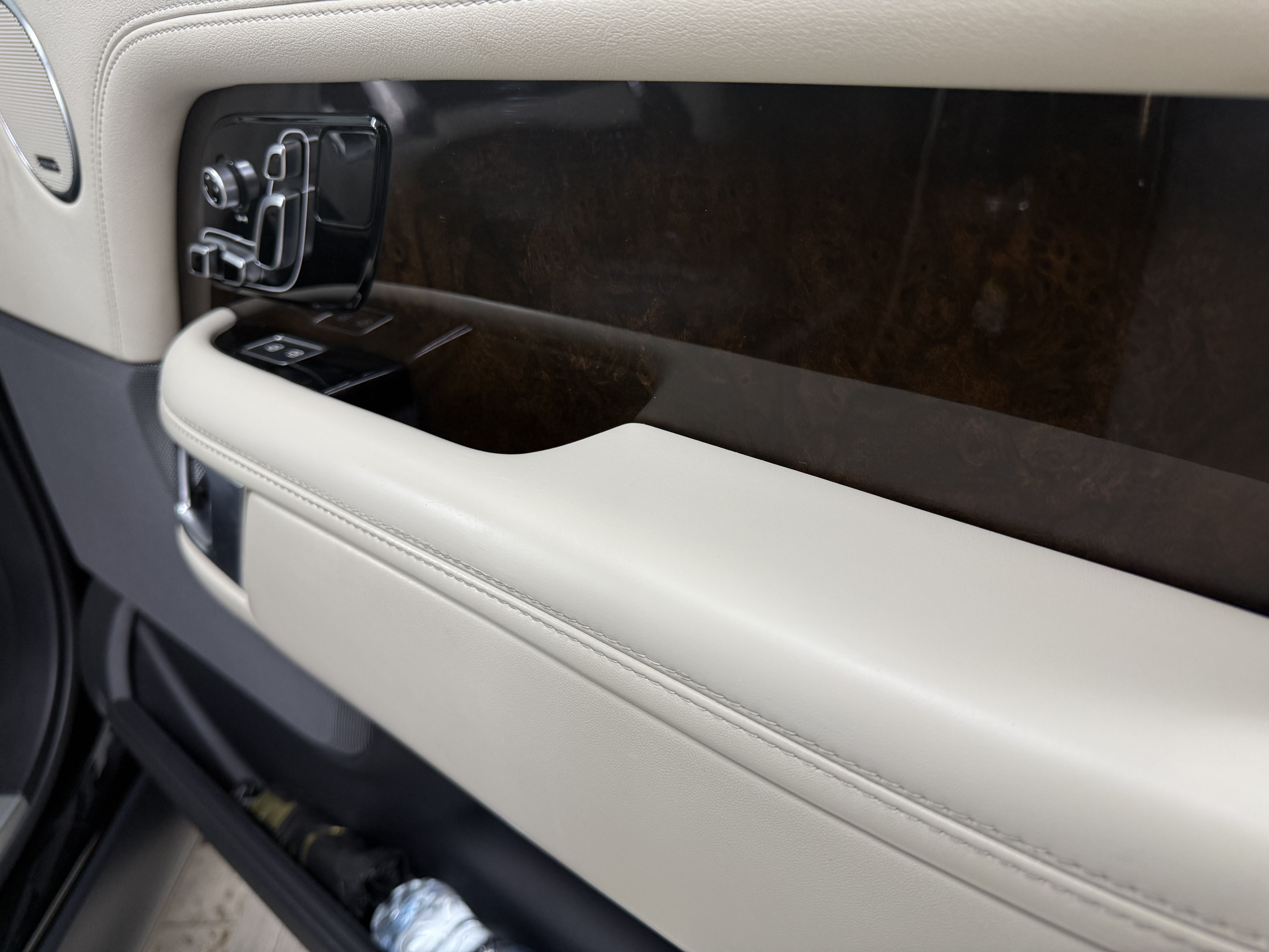 Реставрация кожи Range Rover 5