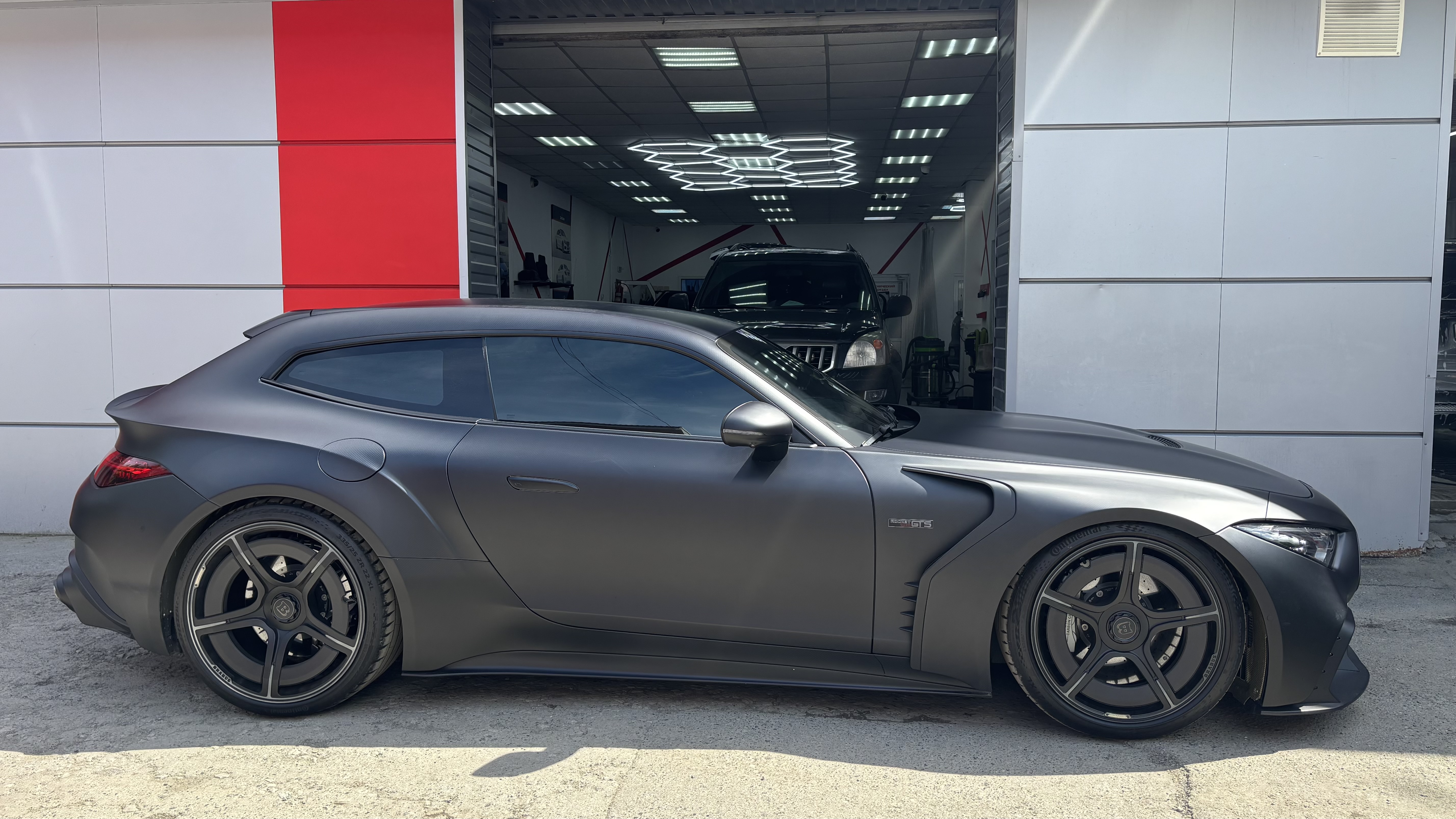 Mercedes-Benz AMG GT 5
