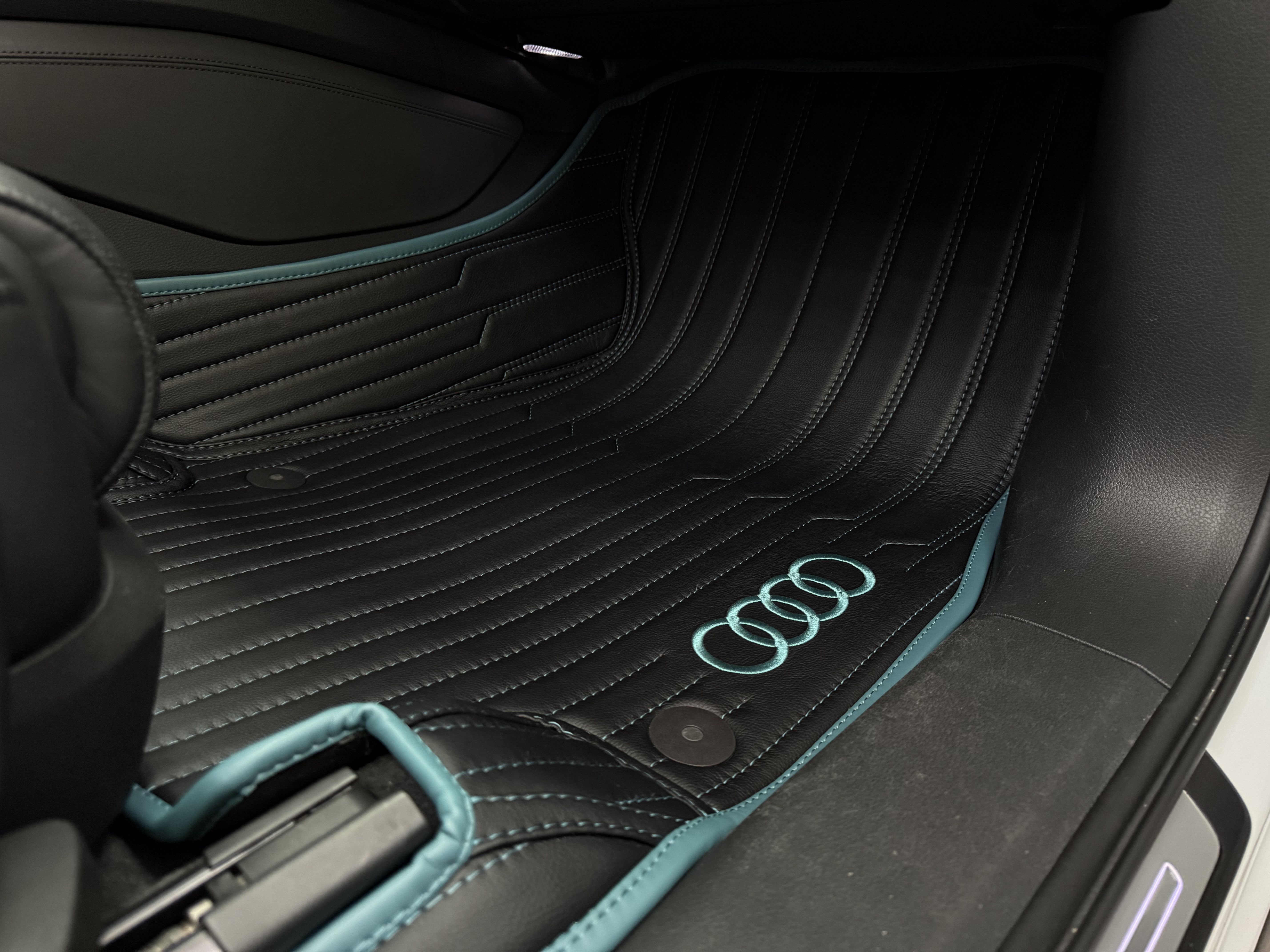 Ковры Audi e-tron 6