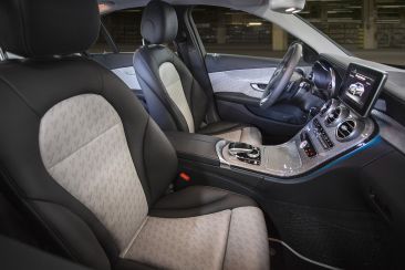 12268_19_Carlsson-C-Klasse-W205-interior1-c-Carlsson-lr.jpg