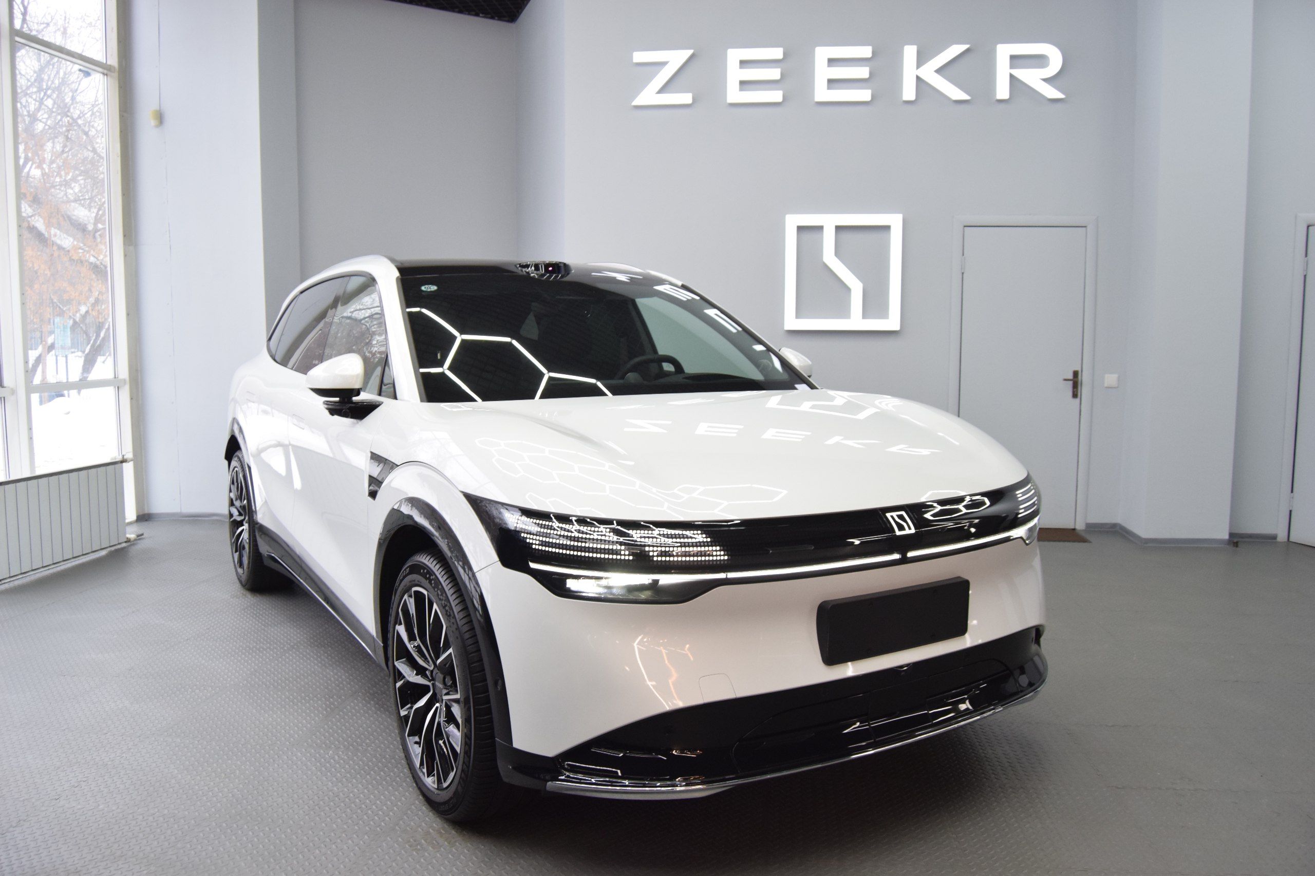 Каналы ZEEKR