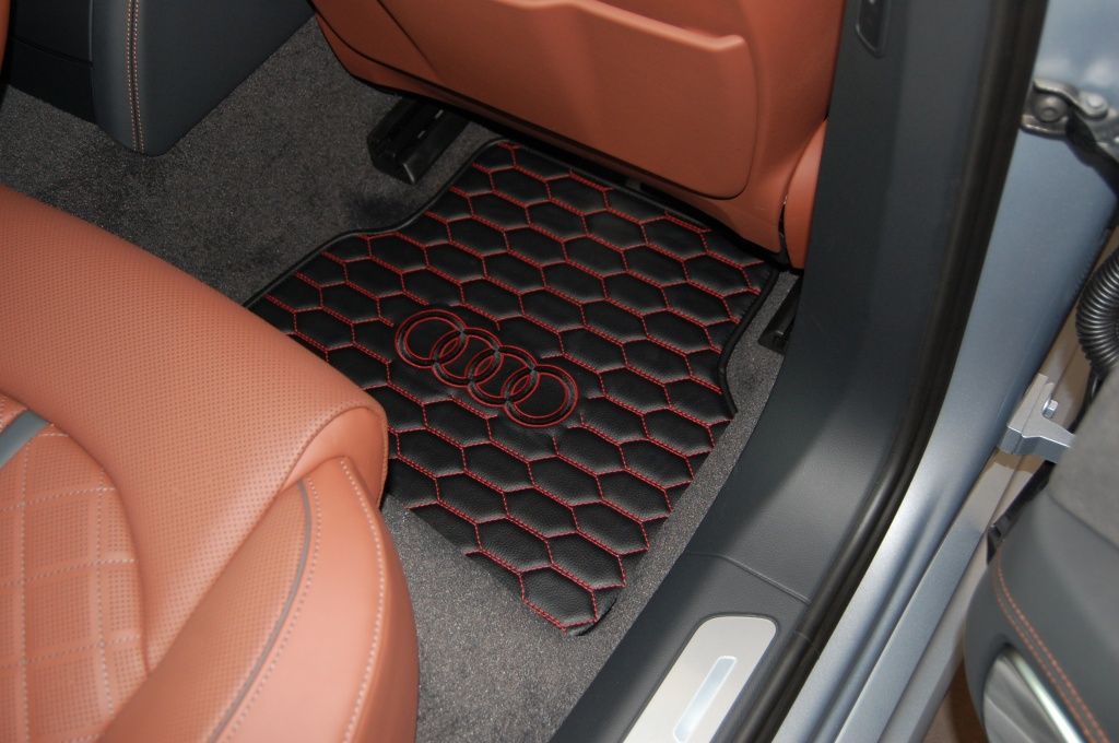 2D ковры Audi A8