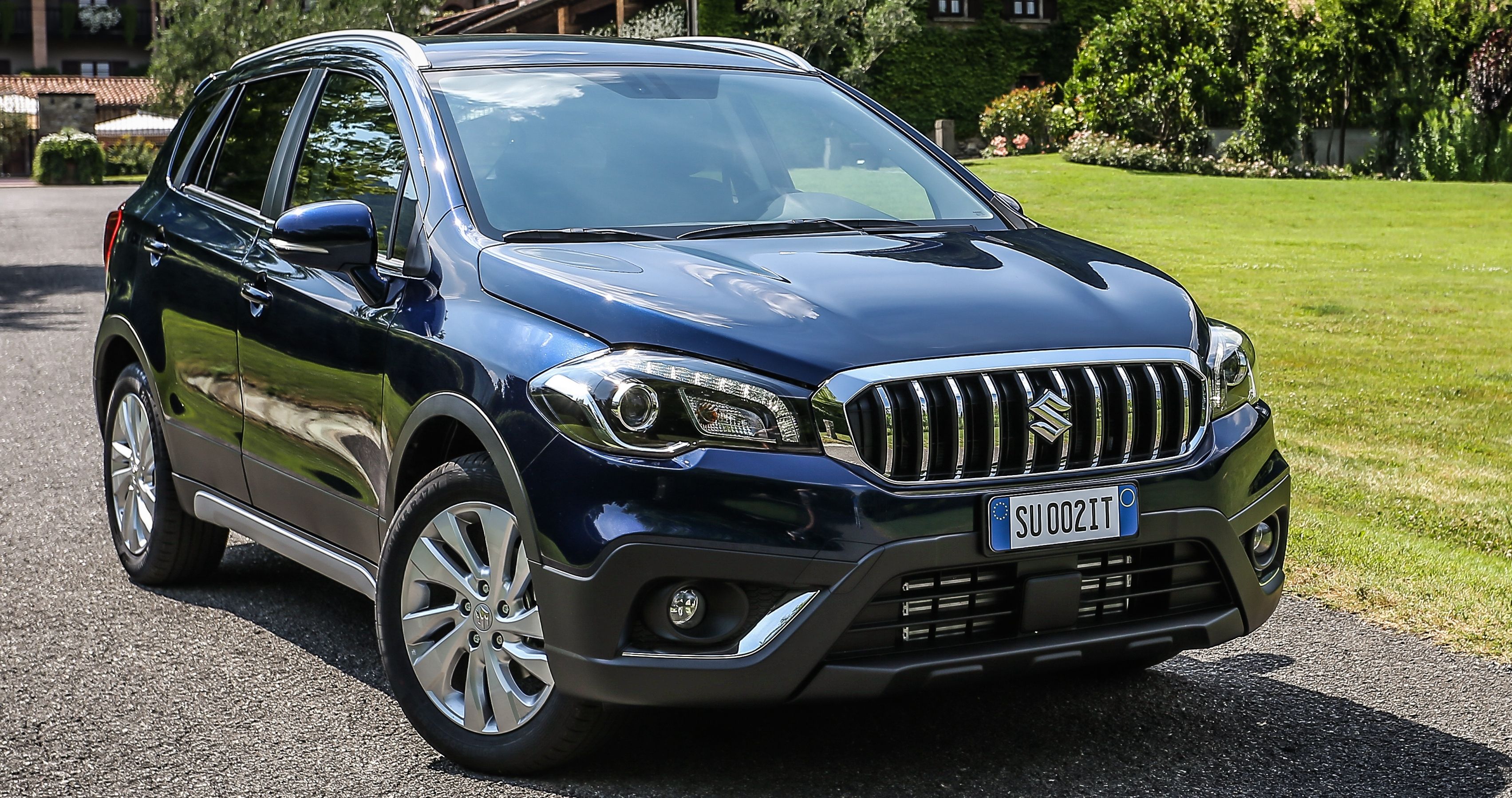 Сузуки эс 4. Suzuki sx4 2018. Suzuki sx4 2016. Suzuki sx4 2021. Suzuki sx4 2017.