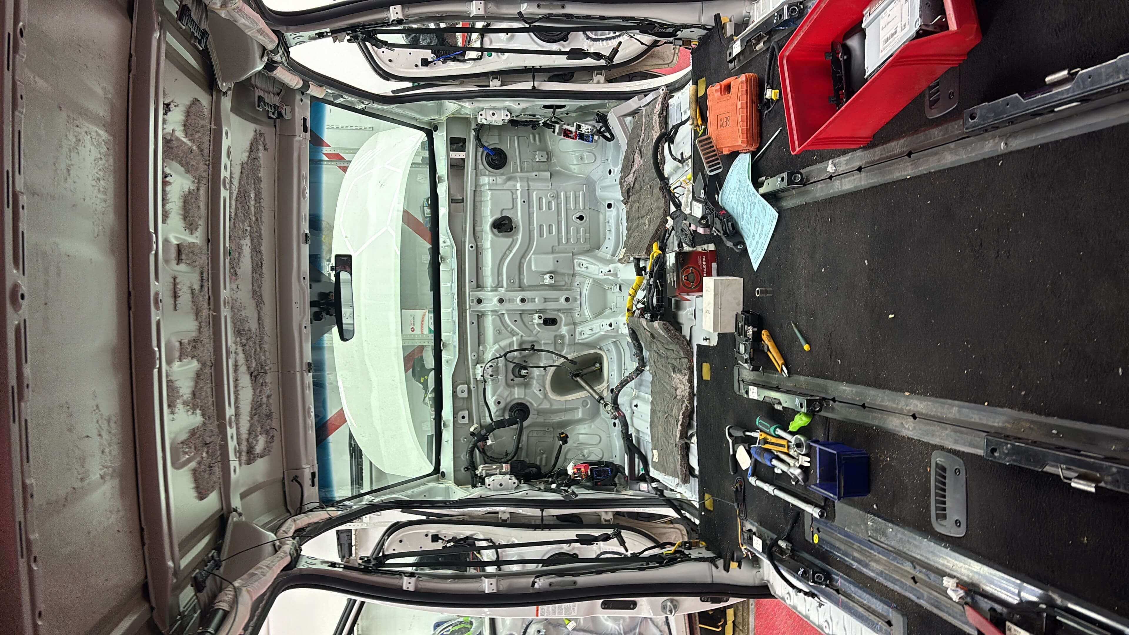 Шумоизоляция Hyundai Staria, фото 6